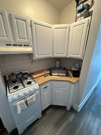Call NOW for showings! 617-236-8600 - ANDERSON ST - LRG MODERN 2BR/1BA ON BEACON HILL FOR *9/1/2026* W/ H&HW INC, EIK NEAR CAMPUS Apartments