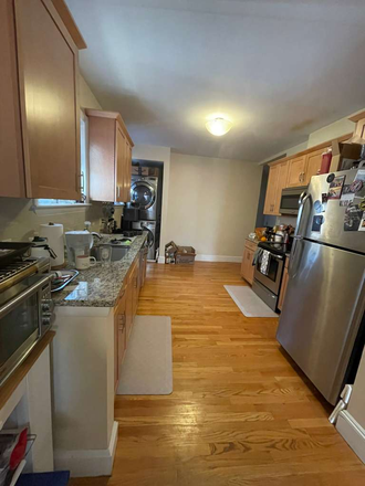 Kitchen (not separated from living room) - Private room in 2-bedroom 1-bathroom 800 sq ft flatshare Apartments