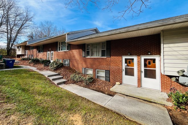 Photo - 2 Bedroom, 1 Bath Apartments