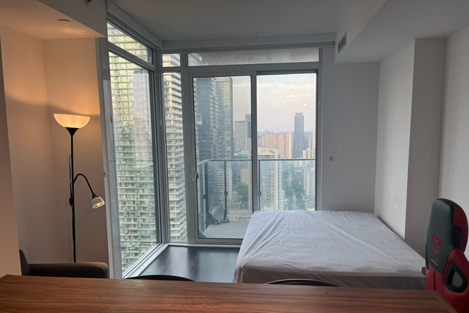 Bedroom - Furnished Bachelor Unit on 29th Floor Steps from UofT and TTC Ready to Move-In Condo