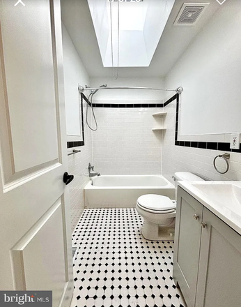 Photo - Room for rent in Grey's  Ferry [South Philadelphia ] Townhome