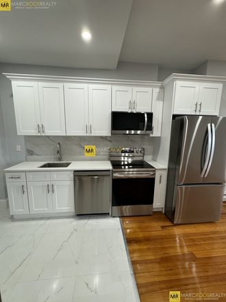 Call call or text Arezou at 617-584-7817 - Beautiful GUT RENOVATION 2 BED 1 BATH in Heart of Kenmore sq.!!!!! Apartments