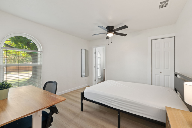 Bedroom 2 - Furnished Private Room 8min Walk to UTD [Includes Cleaners, Utilities, Internet]