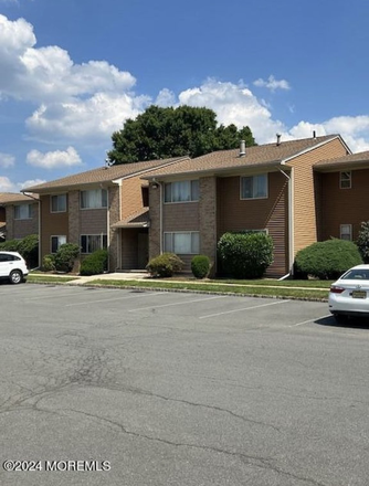 Of the Building - Updated Princeton Horizons Condo For Rent