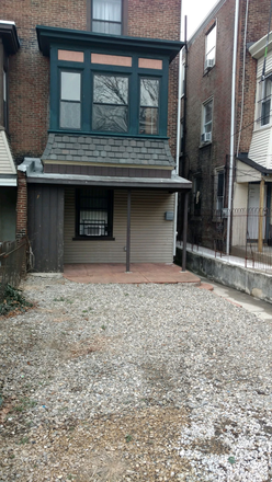 Back Yard - 4012 Spruce House