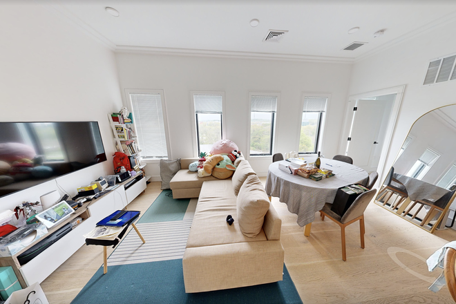 living room - *NO BROKERS FEE!* 2 MONTH'S FREE! LAUNDRY IN UNIT! Renovated 2 Bed/2Bath - LAUNDRY IN UNIT! Apartments