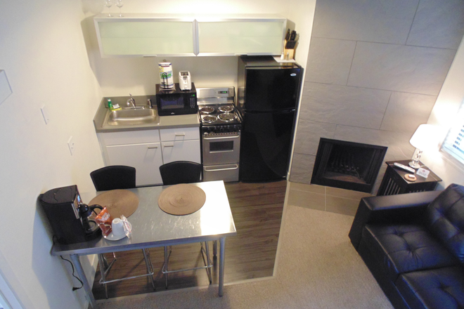Kitchen - Full Service Furnished One bedroom with Loft, all inclusive with WIFI, Walking Distance to CU.