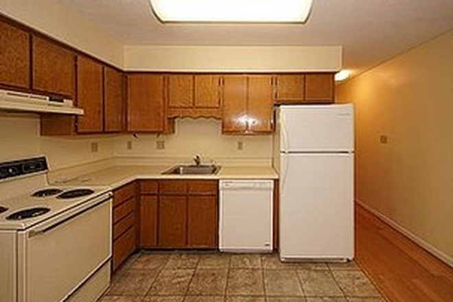 Kitchen - 40 Bee Street Flats Apartments