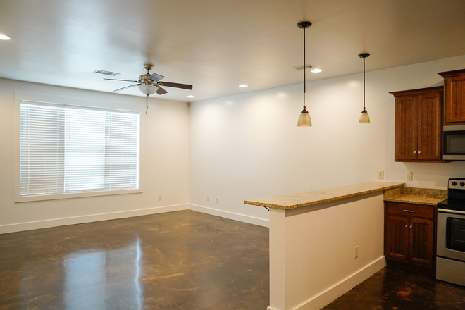 Photo - Beverly Townhomes