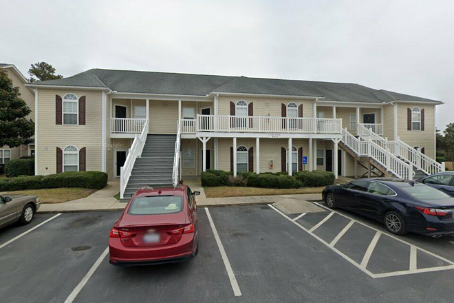 Outside street view - Pleasant View Apartment in Carolina Forrest