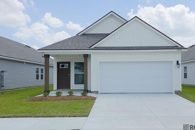 Front of the house - House for Rent close to LSU at Pelican Lakes