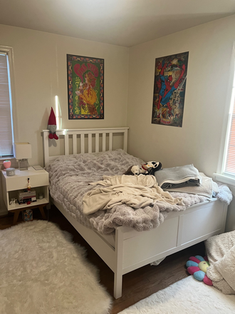 Available Bedroom 1 - Upstairs - 5 Bed, 2 Bath House close to campus