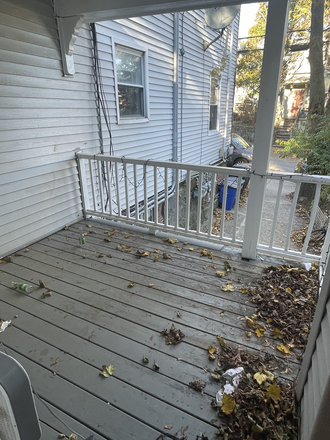 Bedrooms Porch - Townhouse