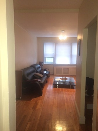 Call NOW for showings! 617-236-8600 - COMM AVE - TOP FLR 3BR/1BA NEXT TO BC AVAIL *8/24/2026* W/ H&HW INC, IN UNIT LNDRY, RNTL PRKNG! Condo