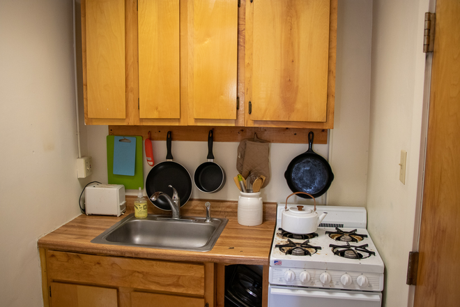 Kitchen - 1BR apt-86 Spruce St #5-Princeton