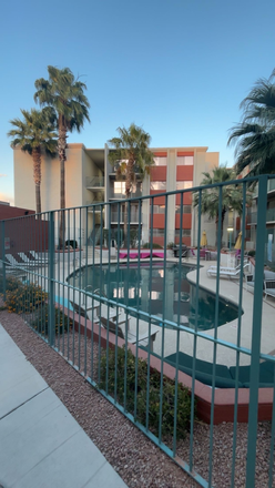 Pool - Private Room for Rent Apartments