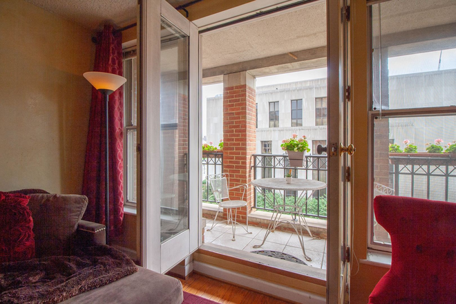 Looking on to the balcony. - The Pennsylvania - Beautiful furnished one bedroom with balcony Condo