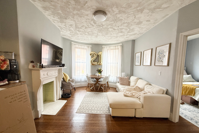 Living Room - 3 Bed on Symphony Road | Heat HW Included | Walk to Northeastern Apartments