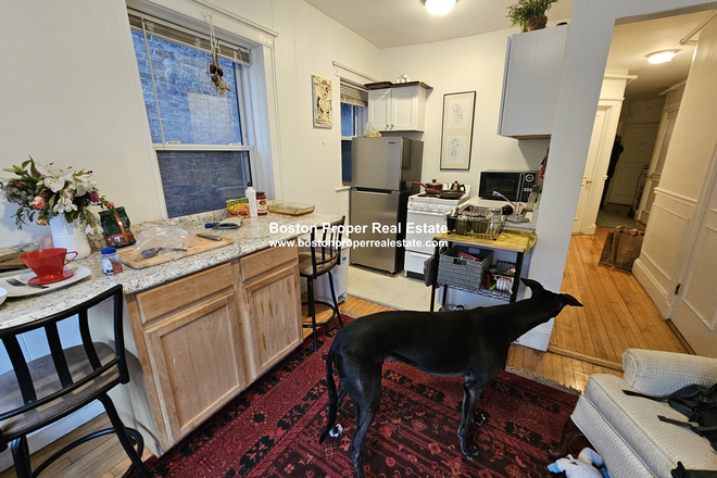 A - 2 BED WITH LIVING ROOM ACROSS FROM WHOLE FOODS IN SYMPHONY, NO FEE Apartments