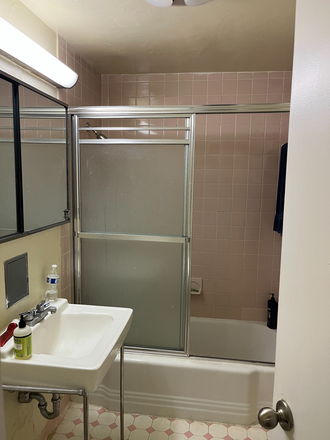 Bathroom 1 - The Berkshire Appartment. 2 bedroom Walking distance to VCU Apartments