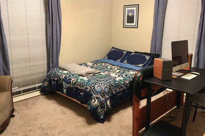 Bedroom - 2B/2B furnished condo only 7 minutes walk from campus