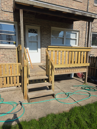 Private deck - Townhome with yard