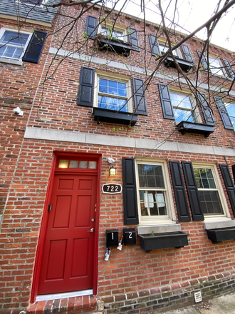 outside - 1 Bedroom, 1.5 Bath, Fully renovated, Private Backyard. The Society Hill Gem Apartments