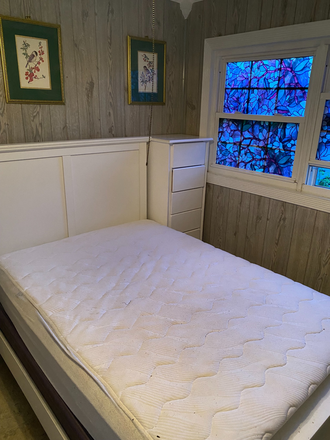 Bedroom - Furnished room in shared home-Springdale Rd-South Brunswick