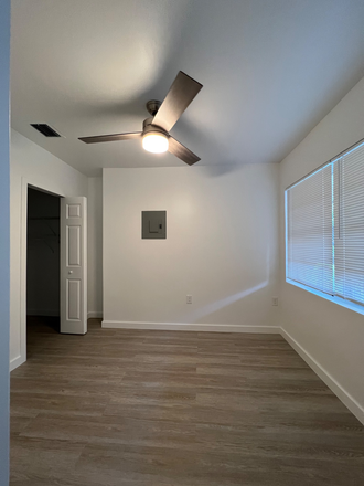 Bedroom - 1 bed/1bath,  private entrance, walking distance Coconut Grove metro station and Coral Way Apartments