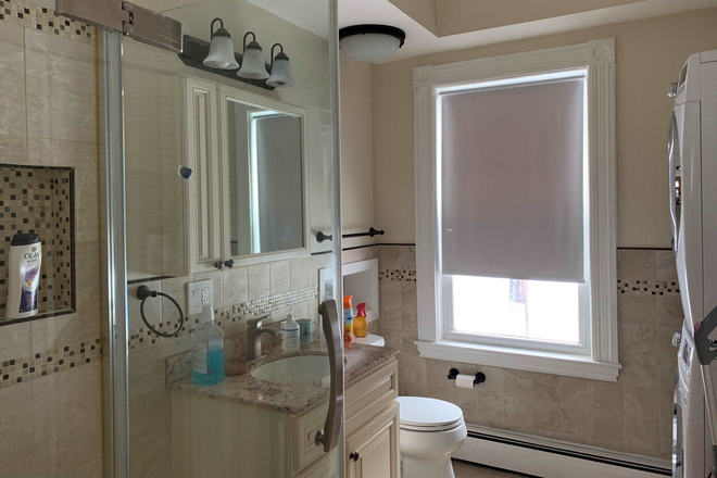Bathroom - Middlesex Road, Close to the T and Star market Apartments