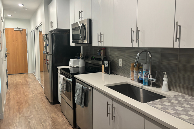 Kitchen - Hub on Campus East Lansing