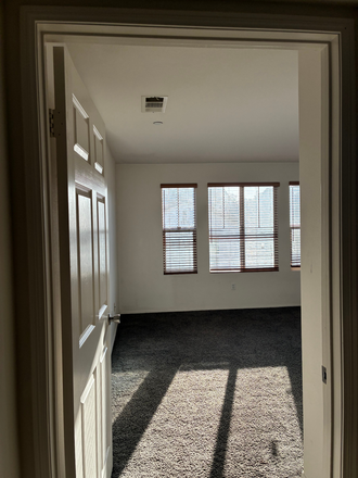 entrance to the room - Master bedroom in a two-story house near campus