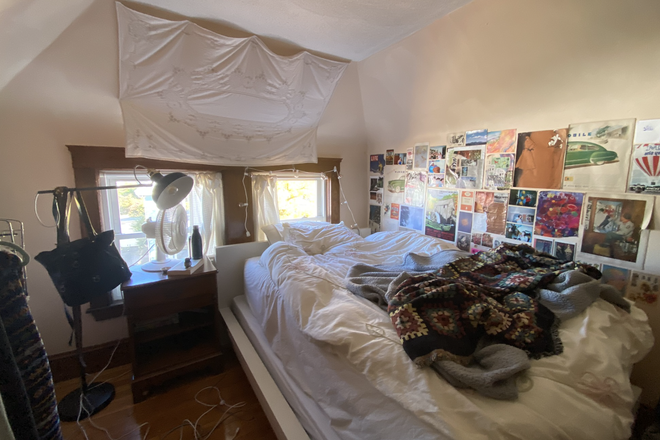 Bedroom - Spacious Spring 2025 Sublet 2 minutes from Tufts campus! Rental