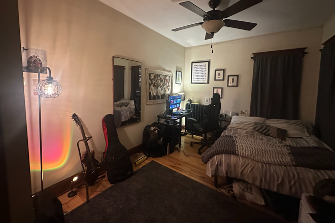 More full room - Colchester Ave apartment, close to campus and hospital