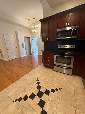 Call NOW for showings! 617-236-8600 - TEMPLE PL - *1/2 FEE* LUXE 2BR IN DOWNTOWN X-ING *AVAIL NOW* W/ 2 BATH, ELEVATOR, W/D IN UNIT, A/C Apartments