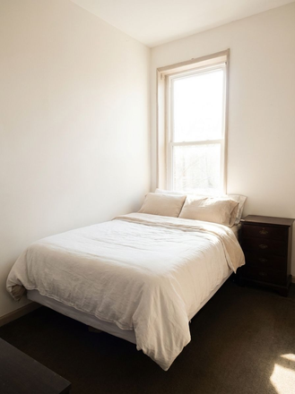 Bedroom - 1621 W Diamond St #1