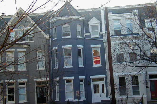 Great Fan Location - 1607 Grove Ave Apt 1