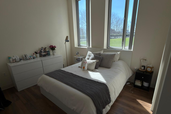 Bedroom - Amazing Fully Furnished 1-Bedroom in OWA (HBS Campus) Apartments