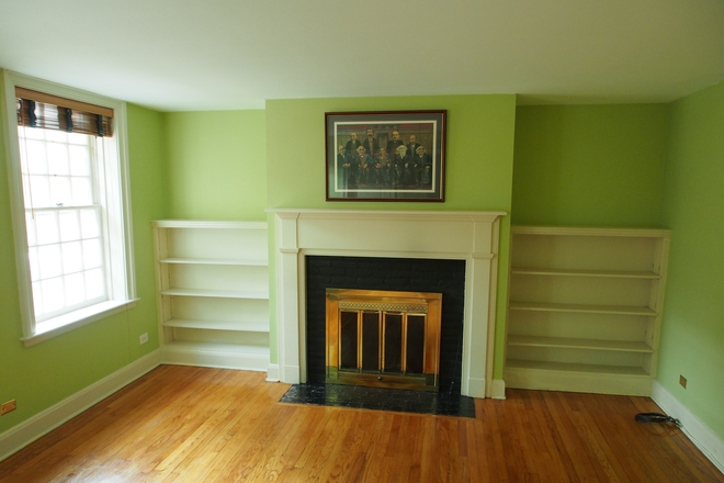 Living area - Studio apt-Palmer Sq-Princeton