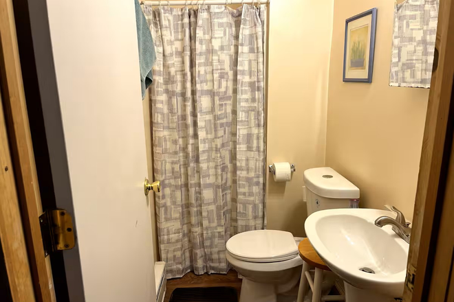 BATH - Summer Street 1 bedroom 1 bath apartment