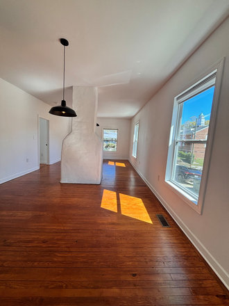 dining - Historic Renovated 3 bedroom/ 2 Bath Durham Home, Close to downtown, Great light!