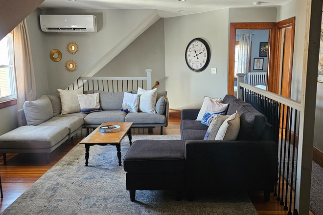 Living Room - West End Loft - All Utilities Included - Long Term Sublease Available Nov 2025