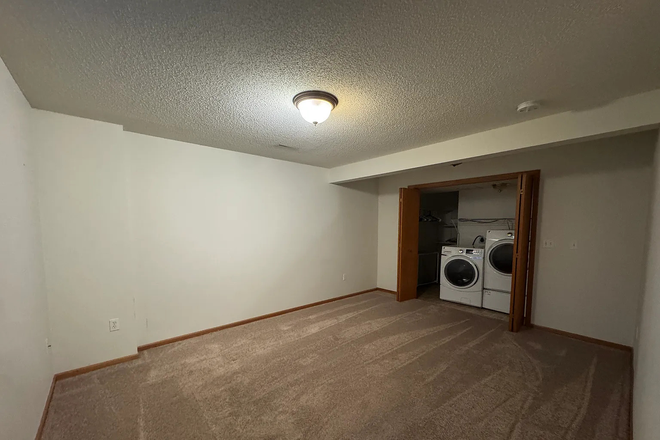 basement bonus room, W&D - 2b2b TownHouse Coralville (whole unit)
