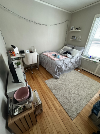 Bedroom opening, spacious closet - Portland Ave House looking for 1 Roommate!