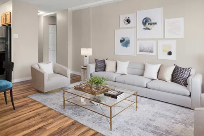 3 - 100 on York Apartments