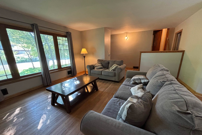 Living Room - Room for rent in house just north of campus