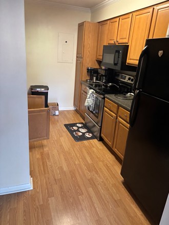 Kitchen - Finley Forest Condo, 3Bed,2Bath