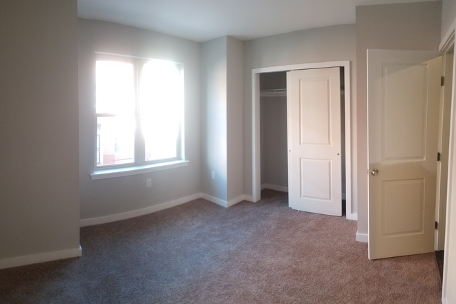 Bedroom - Temple Villas-1833 Bouvier St, Unit B Apartments