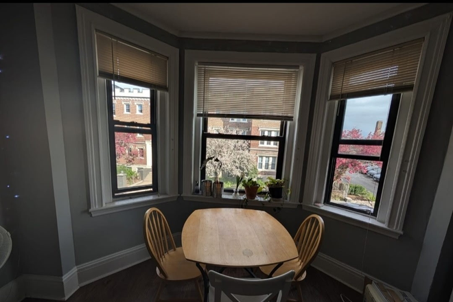 Dining nook in living room - 1 Bedroom available in a 4b/2ba in Allston, right on the B line Apartments