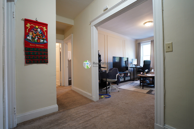 1 - FEB 2026--HUGE Allston 1 bed, H/HW inc, D/W, Porch, NO FEE! Apartments